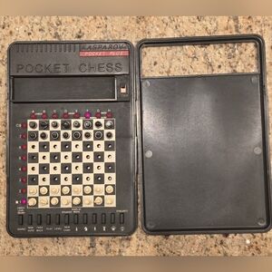Vintage Saitek Kasparov Pocket Plus Trainer Portable Chess Computer